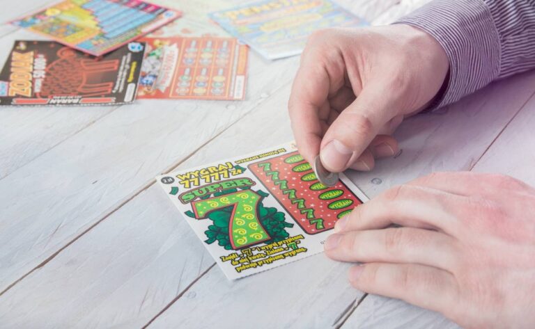 Can You Make It Big With Online Scratch Cards?