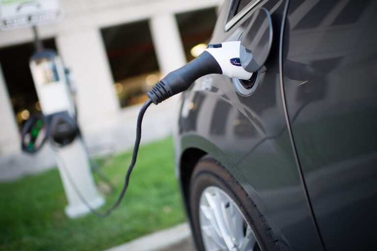 The Growing Trend of Workplace Electric Vehicle Charging Infrastructure