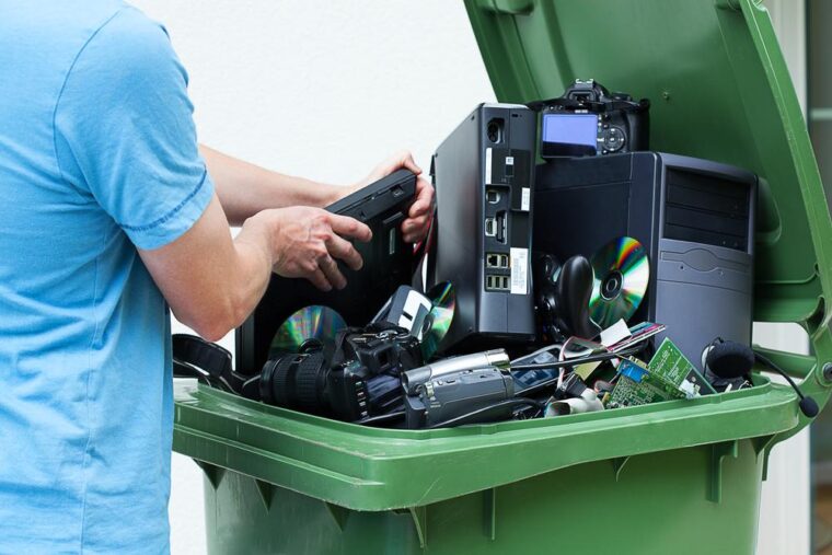 Benefits of Proper E-Waste Disposal and Recycling