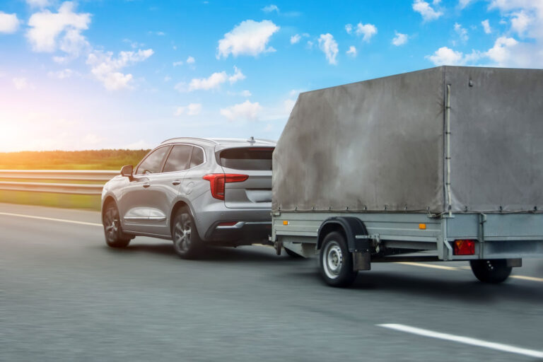 Unveiling the Benefits of Covered Trailers: Protection and Versatility