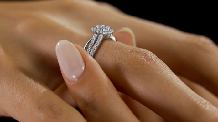 Top Diamond Engagement Rings - Choosing the Perfect Symbol of Your Love